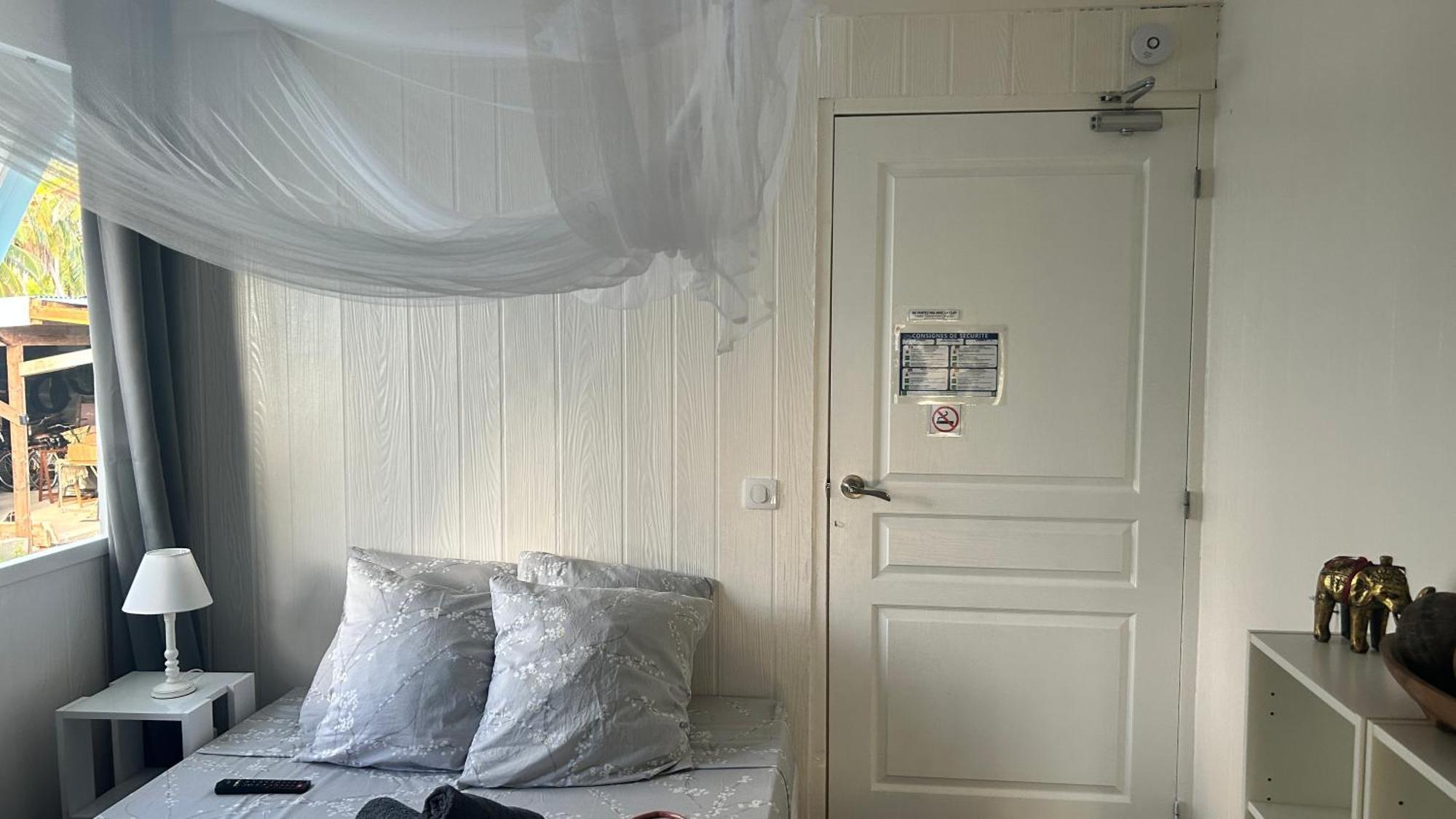 Bed and Breakfast Le Fare Eco Tiputa Exterior foto